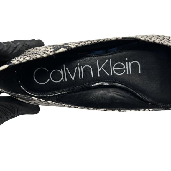 Calvin Klein Emerin Womens 6 Pointed Toe Vegan Snakeskin Slip Ons Comfort Shoes - Picture 10 of 15